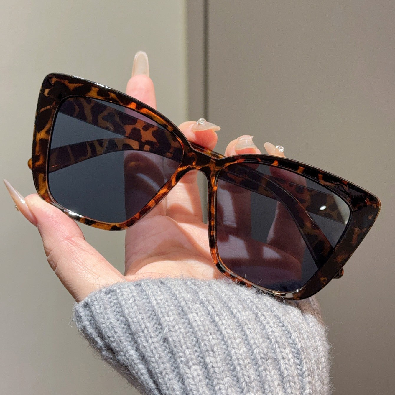 Elenor Oversized Square Glasses