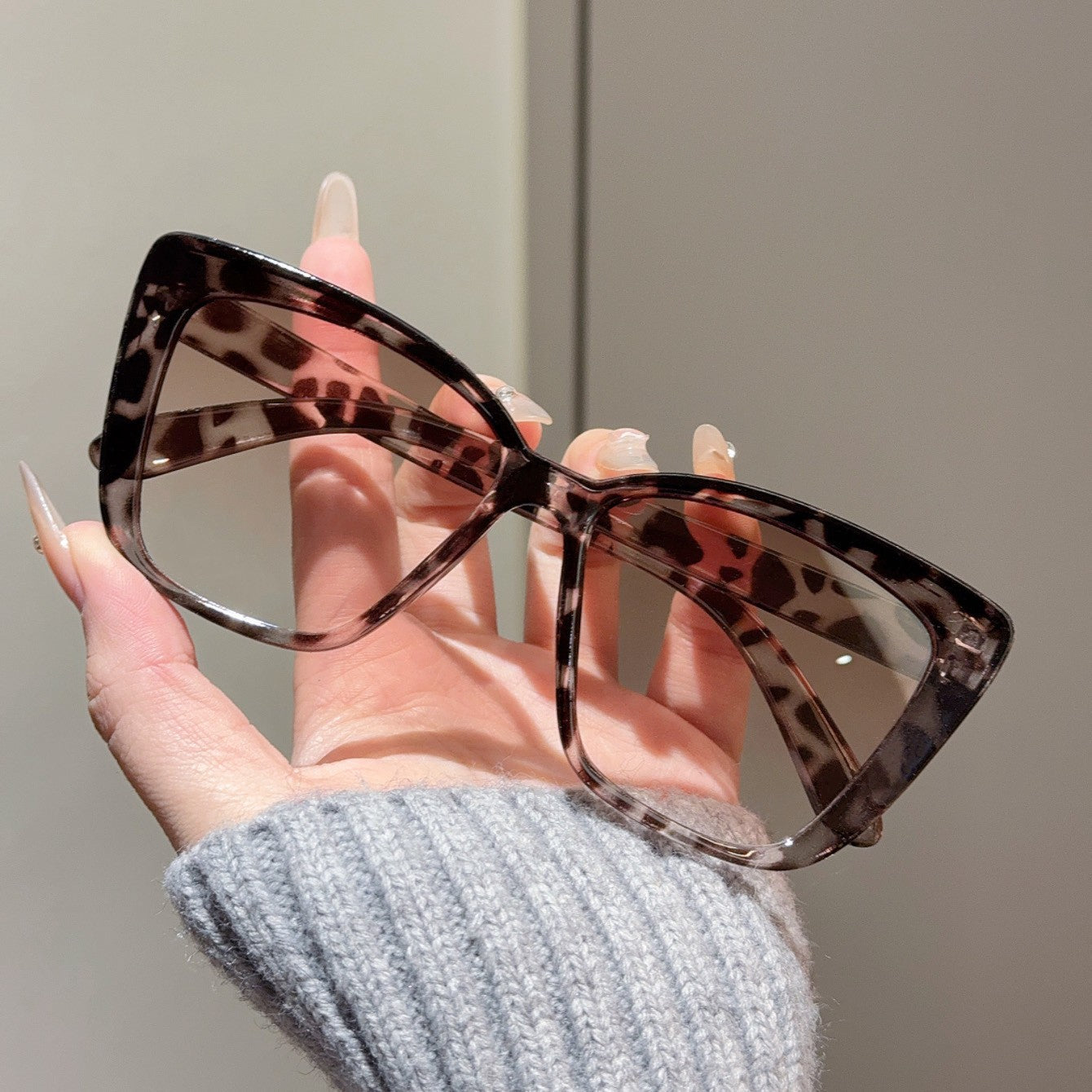 Elenor Oversized Square Glasses