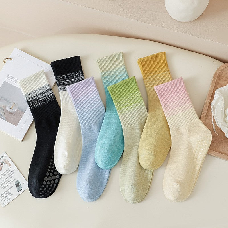 Liora Gradient Non-Slip Yoga Socks