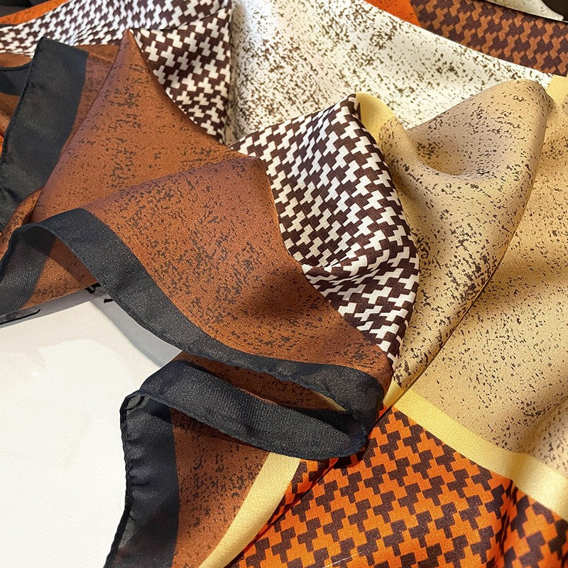 Solenne Houndstooth Silk Scarf
